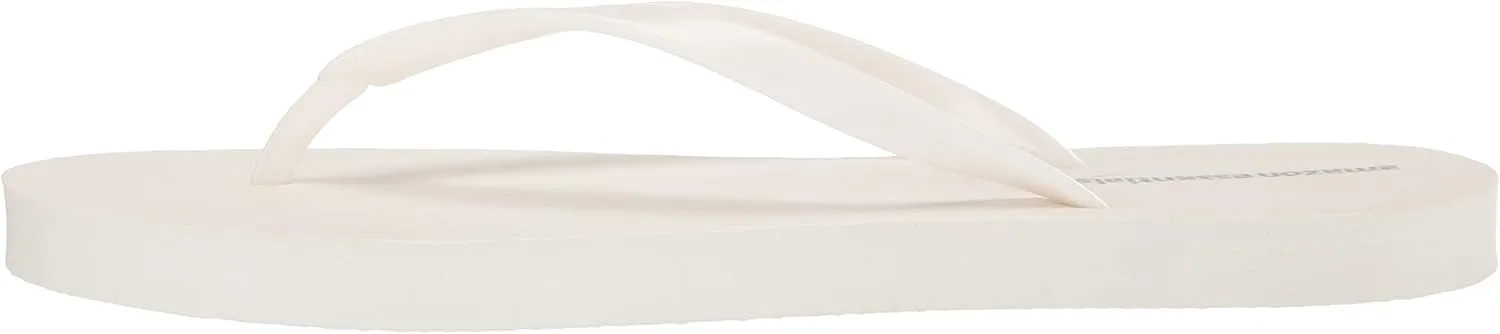 Amazon Essentials Women's Flip Flops, Pack of 3
