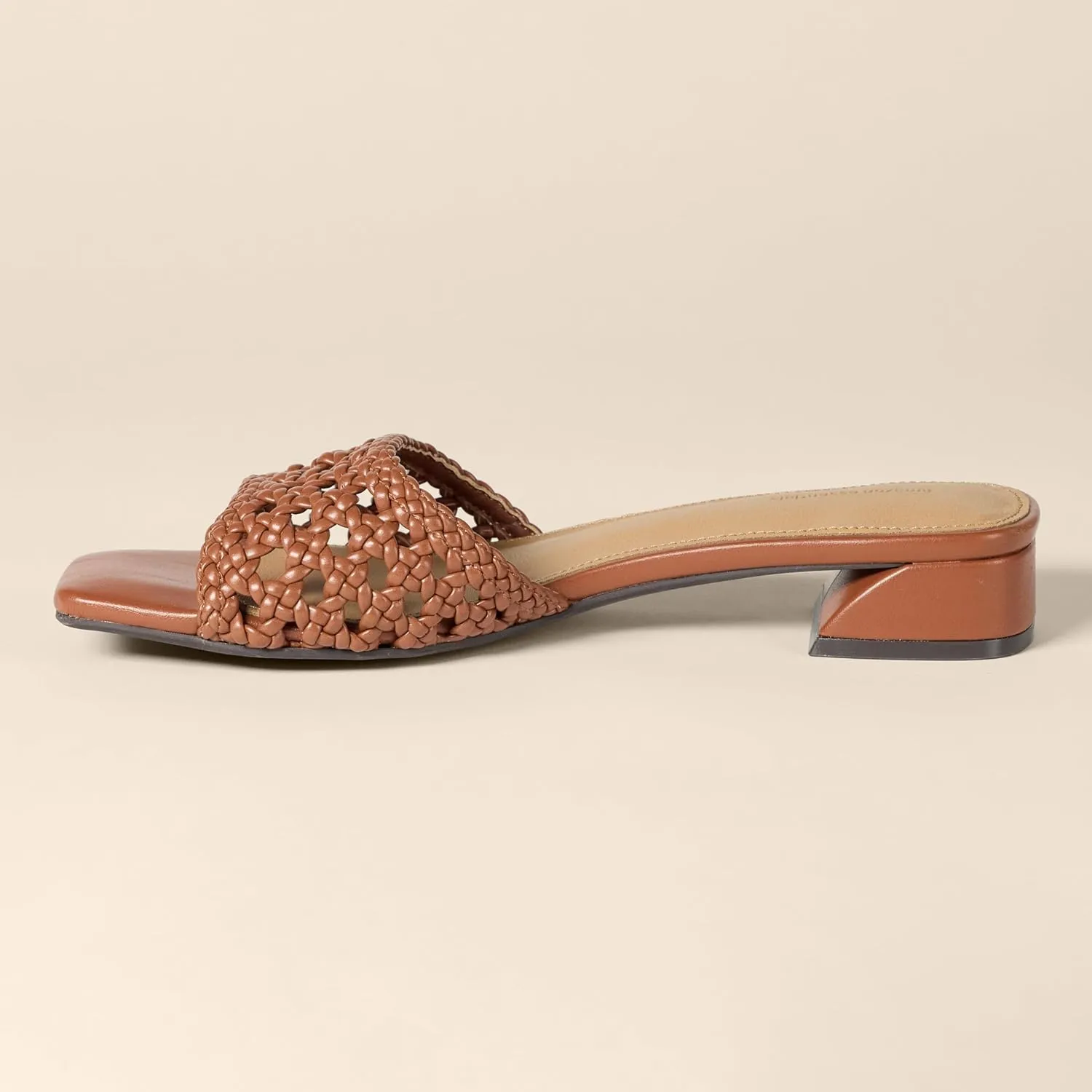 Amazon Essentials Women's Mini Heel Mule Sandals