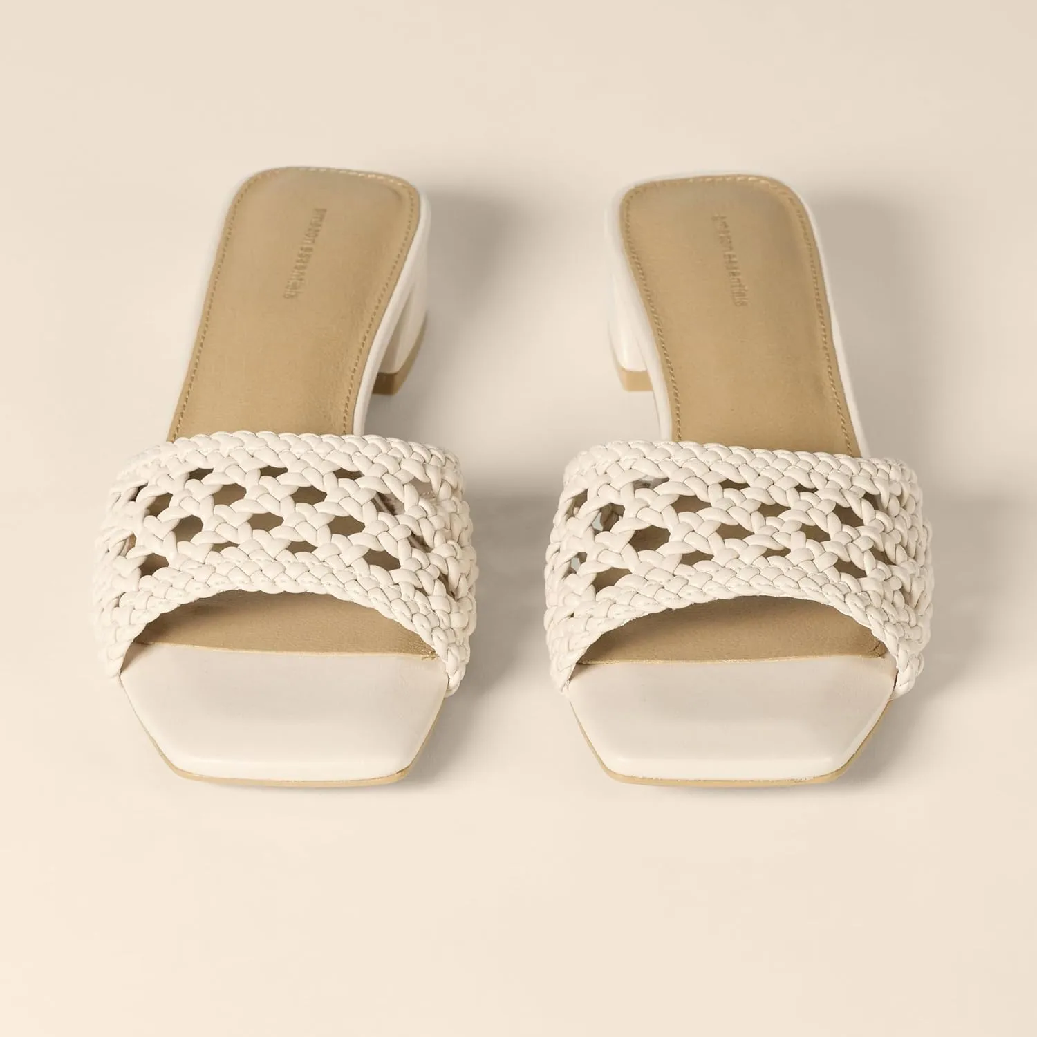 Amazon Essentials Women's Mini Heel Mule Sandals