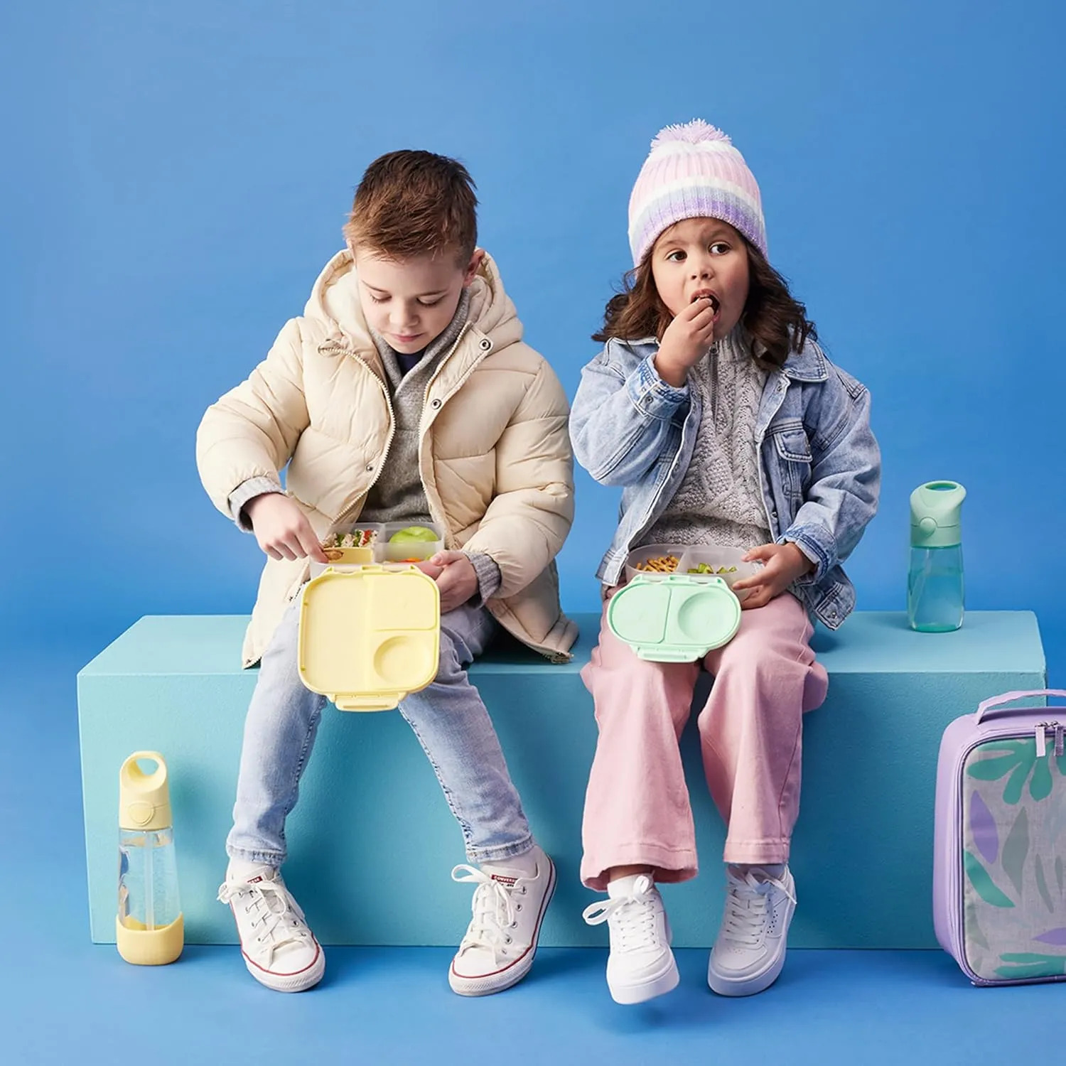 b.box 20 oz Tritan Drink Bottle: Kids Water Bottle with Straw and Lid for School, Sports, Travel, Daycare. Spill Proof & Leak Proof. Easy Grip Triangle Shape. BPA Free, Dishwasher Safe.