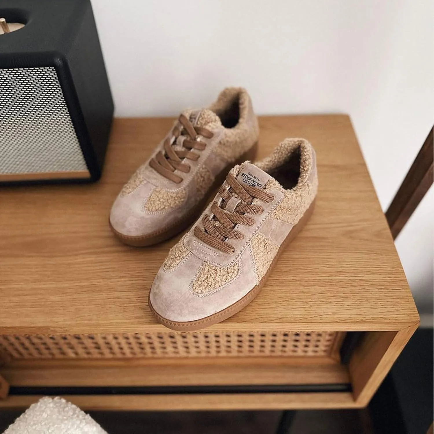 BEAU TODAY Sneaker Boots for Women,Fur Lined Winter Shoes for Women,Comfortable Platform Leather Retro OG Sneakers,Slip-on Tennis Runnig Trainer Shoes