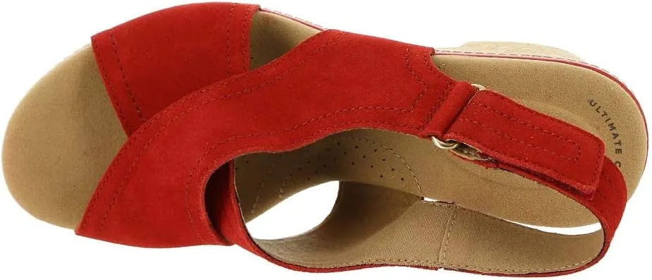 Clarks Women's Giselle Cove Wedge Sandal