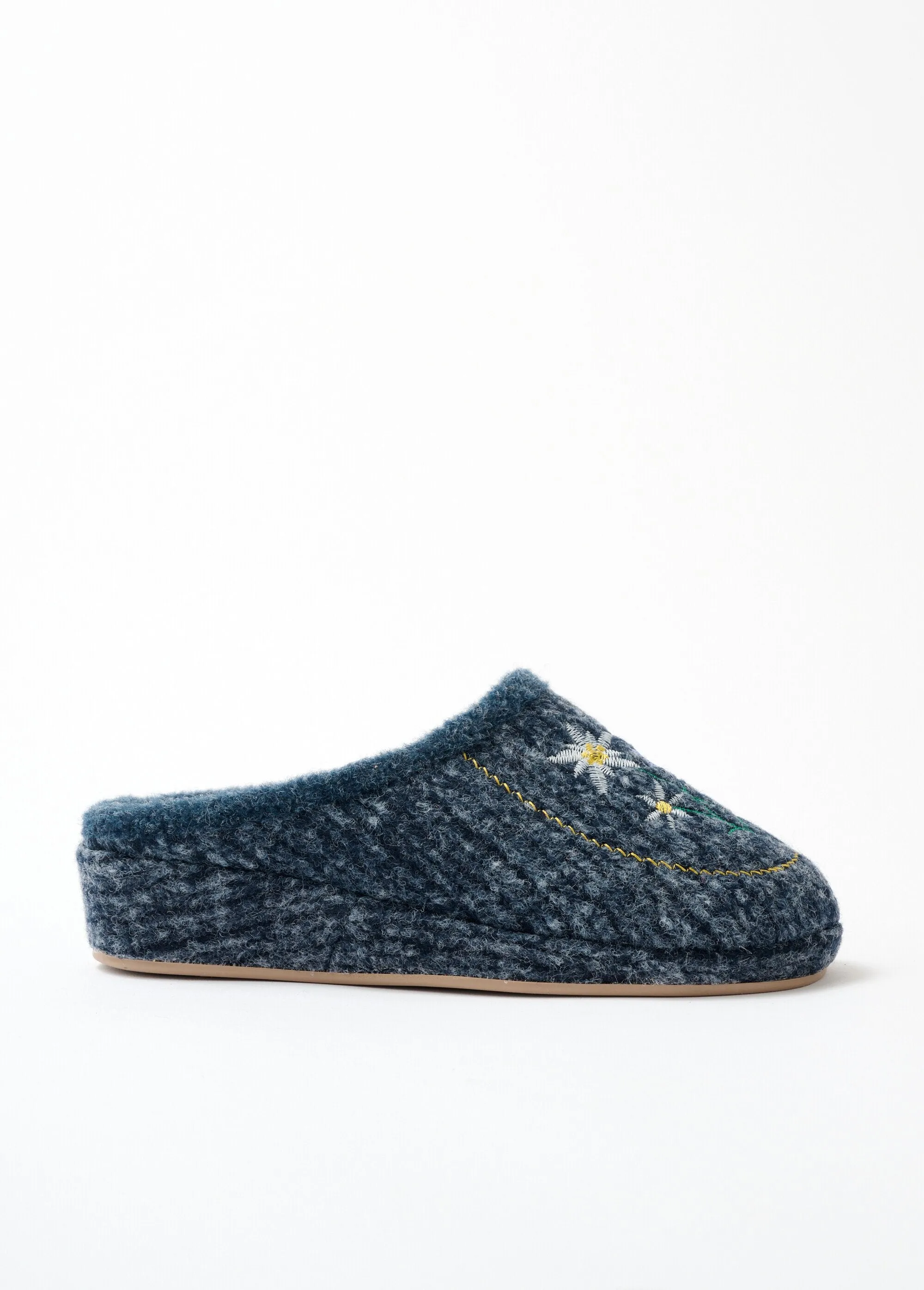 Comfort width embroidered mule slippers