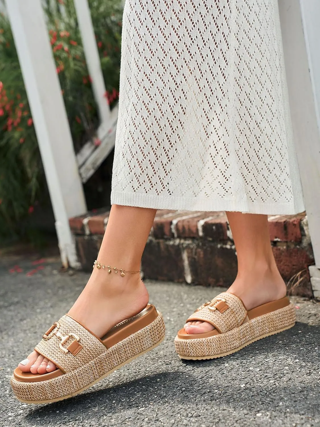 Coutgo Womens Platform Sandals Raffia Espadrilles Metal Chain Slip on Open Toe Cute Beach Slide Sandals