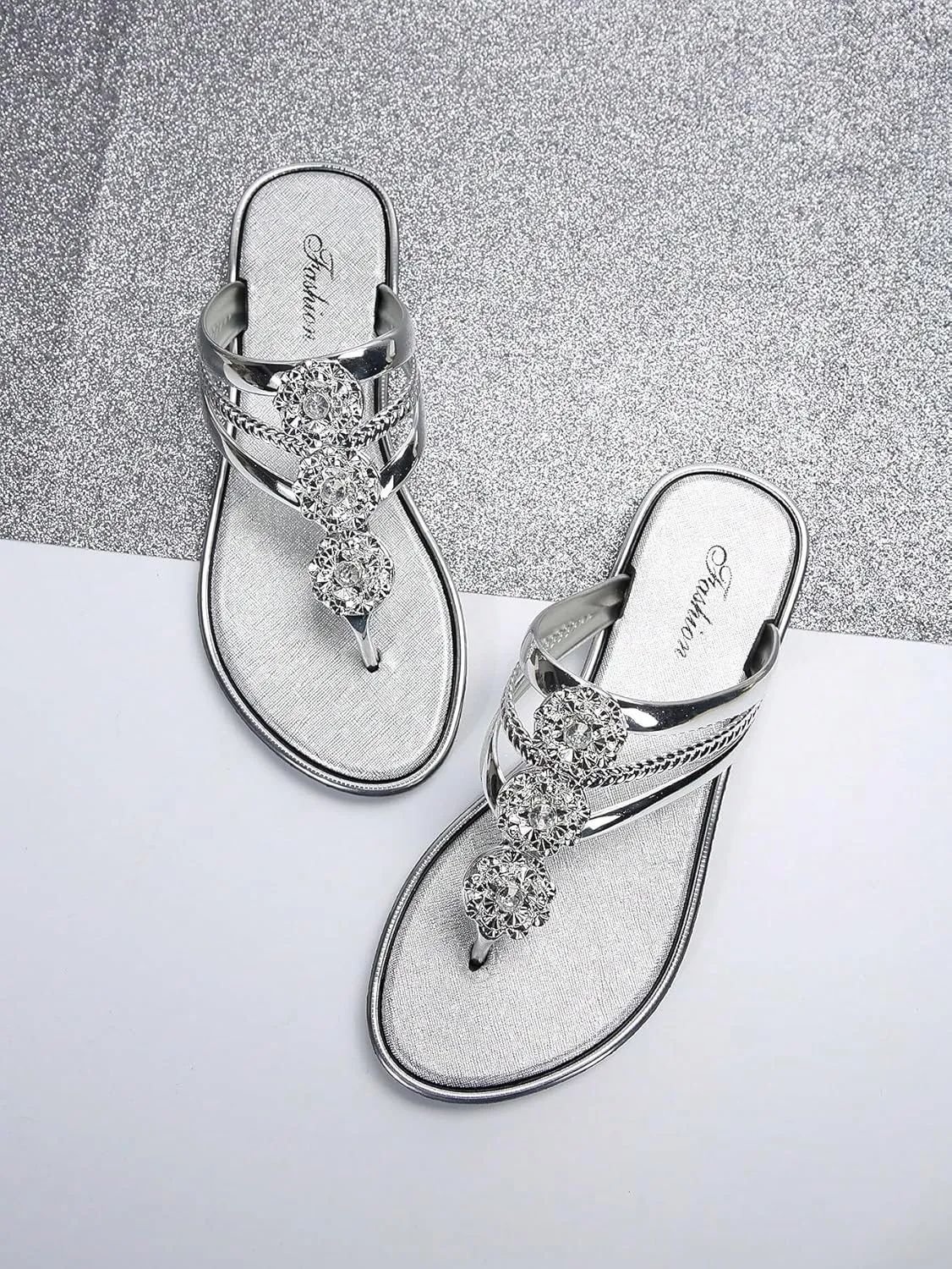 Floerns Women's Flat Sandals Flip Flop Sandals Summer Slip on Dressy Thong Sandal