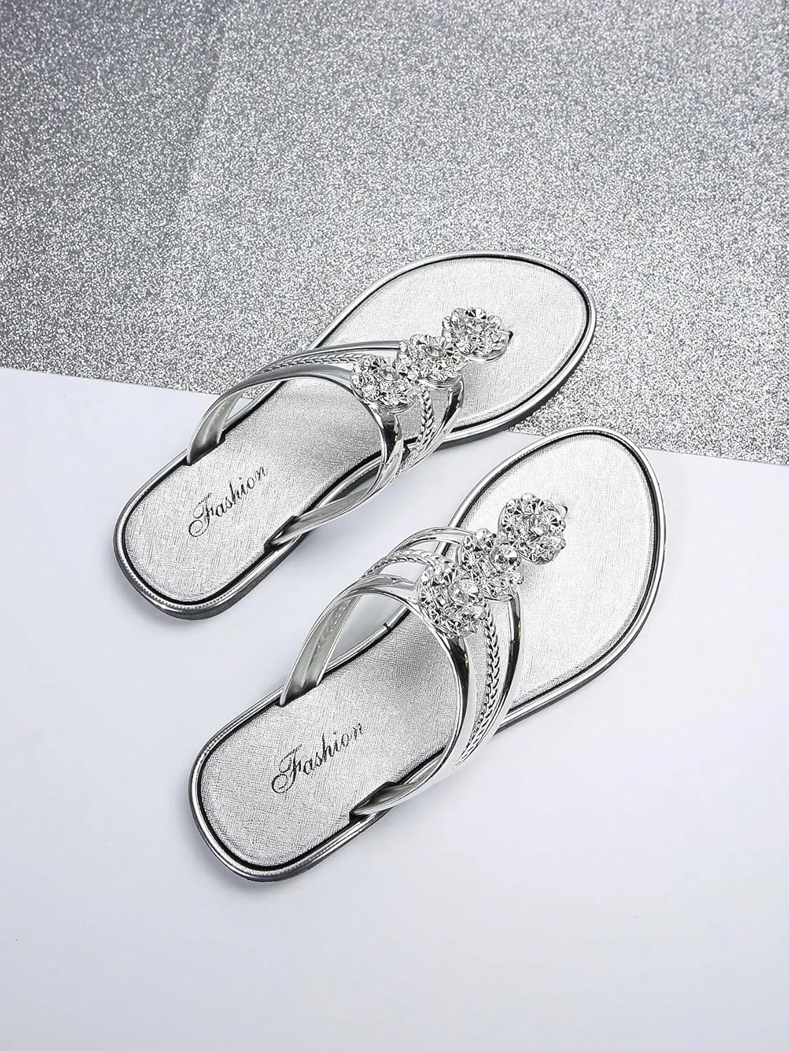 Floerns Women's Flat Sandals Flip Flop Sandals Summer Slip on Dressy Thong Sandal