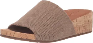 Gentle Souls by Kenneth Cole Women's Gisele Wedge Slide Heeled Sandal