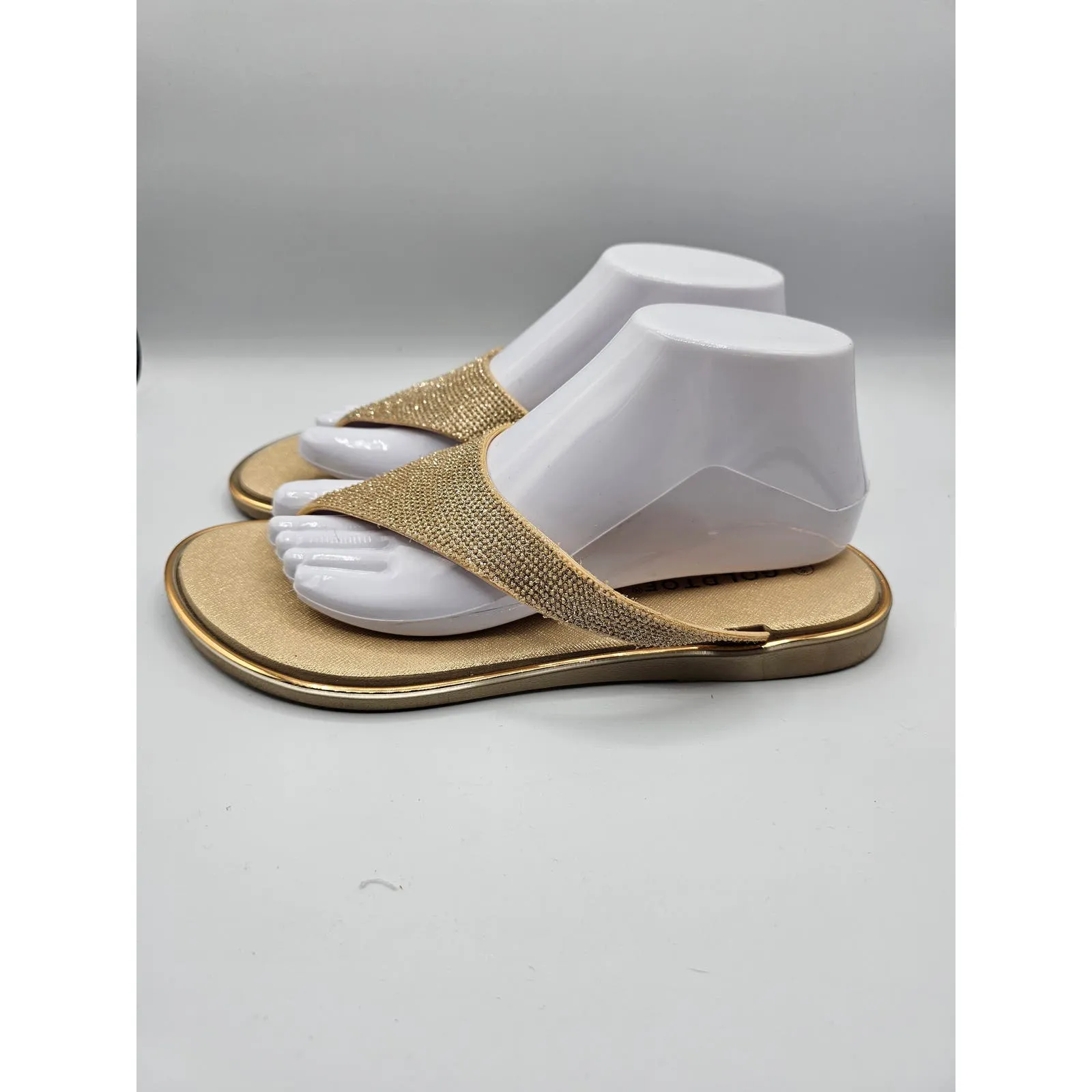 GOLDTOE Womens Sz 9/10 Flip Flop Sandals Gold Glitter Rhinestone