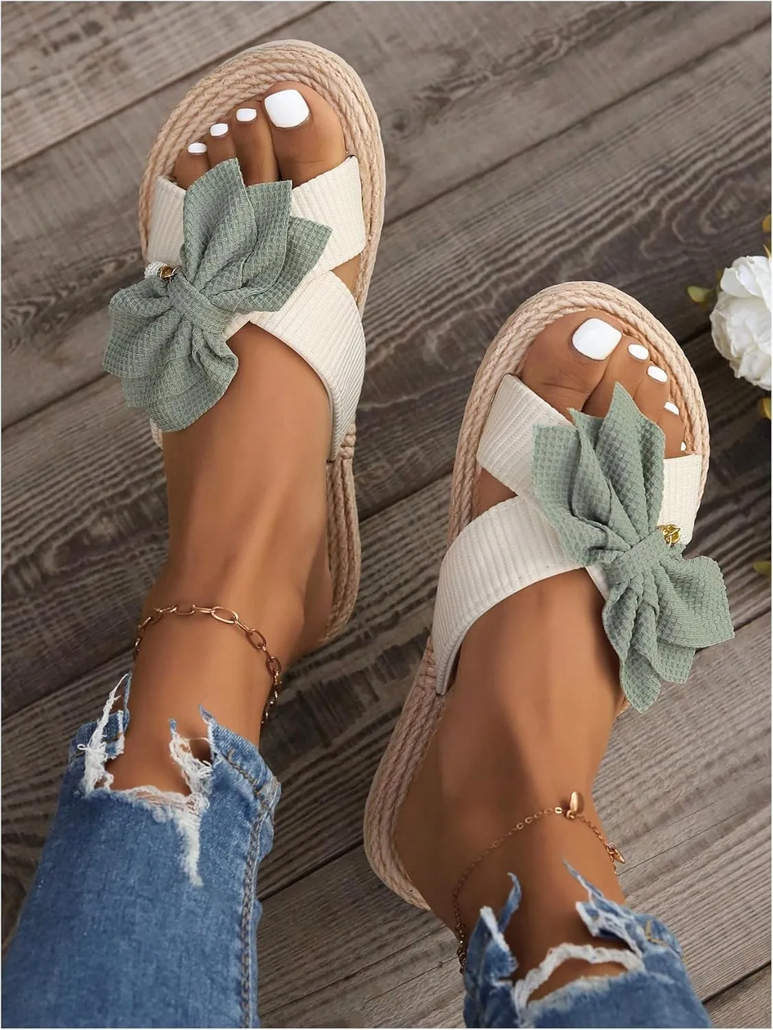 GORGLITTER Women's Bow Tie Vacation Flats Lightweight Criss Cross Open Toe Dressy Slide Sandals