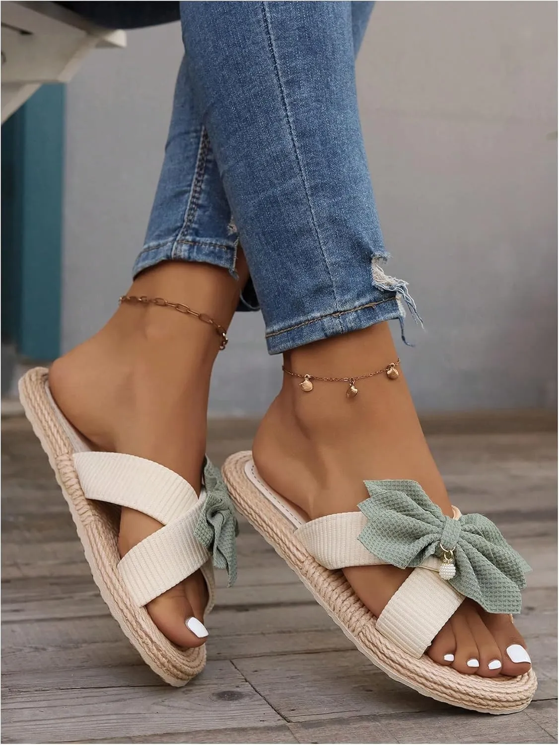 GORGLITTER Women's Bow Tie Vacation Flats Lightweight Criss Cross Open Toe Dressy Slide Sandals