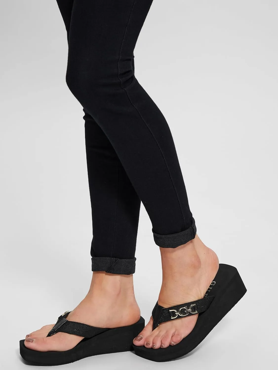 GUESS Women's Edany Wedge Sandal
