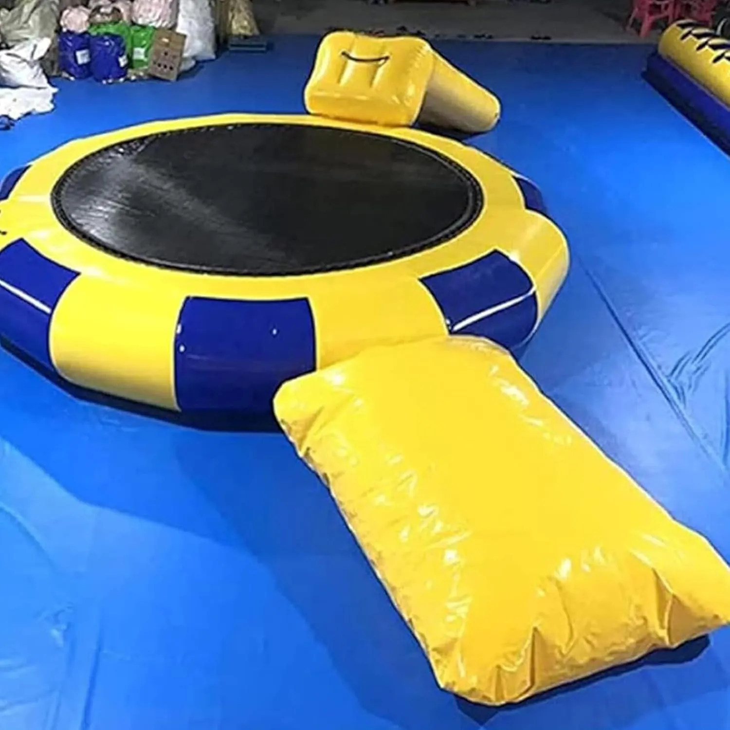 Inflatable Water Trampoline, Lakeside Water Trampoline (with Slide) Outdoor Water Toys, Trampoline Swimming Platform, Suitable for Lakes and Swimming Pools