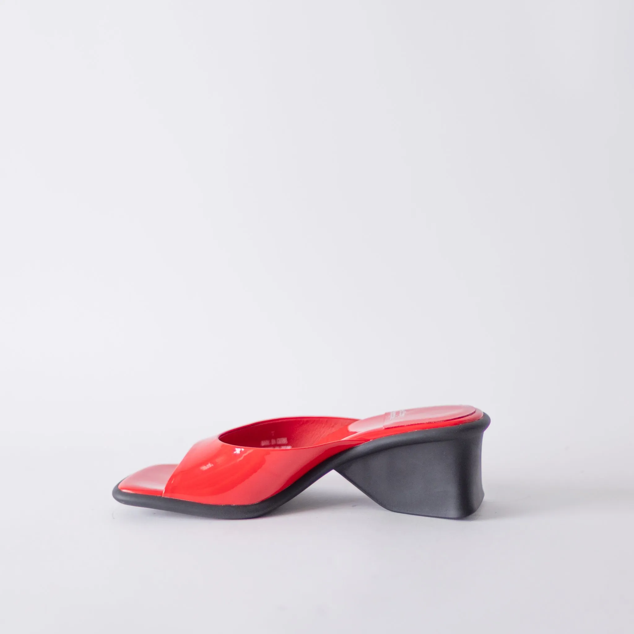 JEFFREY CAMPBELL FALLON RED PATENT - MHOT MULE
