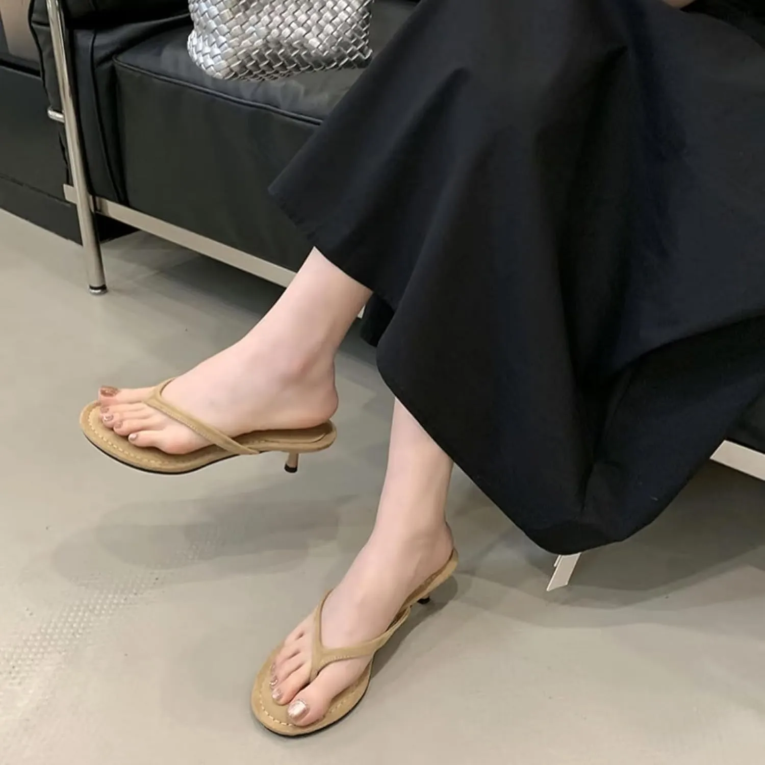 Lymphvity Open Round Toe Flip Flops for Women Kitten Heels Sandals Comfortable Summer Slip on Thong Heeled Sandals with Memory Foam