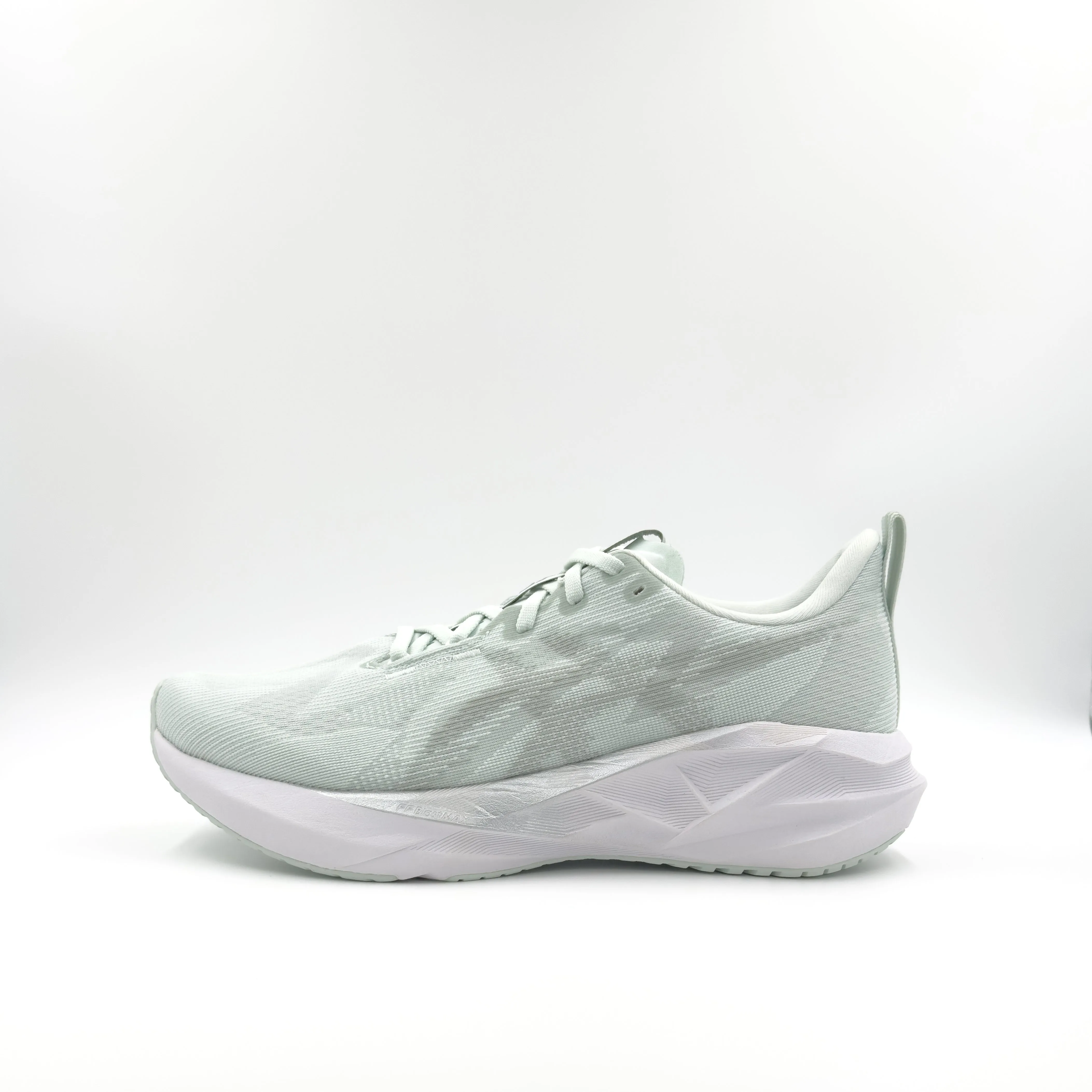 Men's Novablast 5