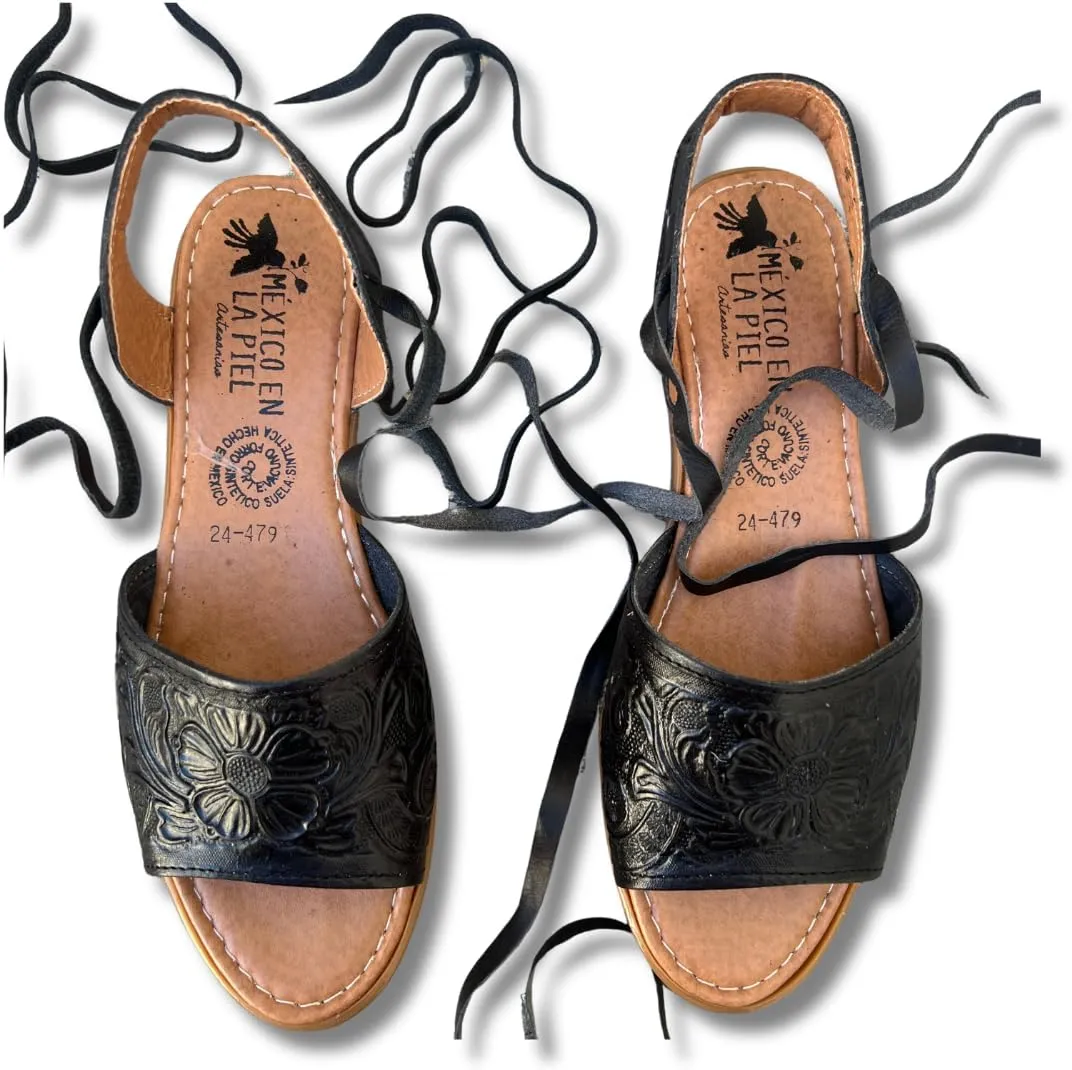 Mexico en la Piel Women's Lace-Up Huarache Sandals - Genuine Leather, Handmade with Floral Cut-Out Design, Casual Comfortable Flats, Closed-Toe and Open-Toe Options, Black and White Colors