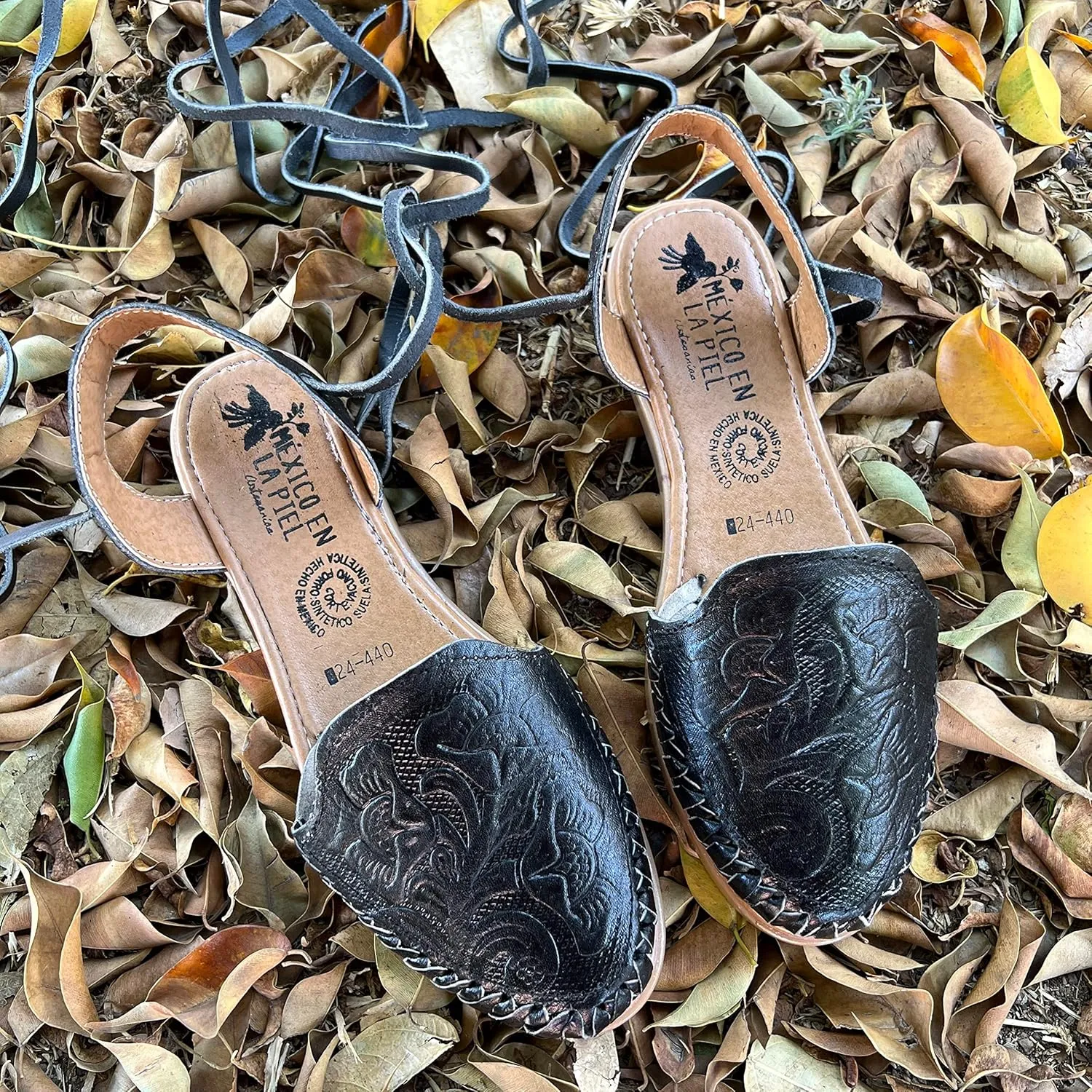 Mexico en la Piel Women's Lace-Up Huarache Sandals - Genuine Leather, Handmade with Floral Cut-Out Design, Casual Comfortable Flats, Closed-Toe and Open-Toe Options, Black and White Colors