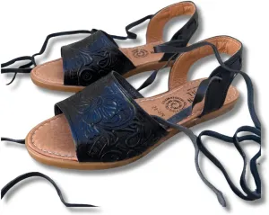 Mexico en la Piel Women's Lace-Up Huarache Sandals - Genuine Leather, Handmade with Floral Cut-Out Design, Casual Comfortable Flats, Closed-Toe and Open-Toe Options, Black and White Colors