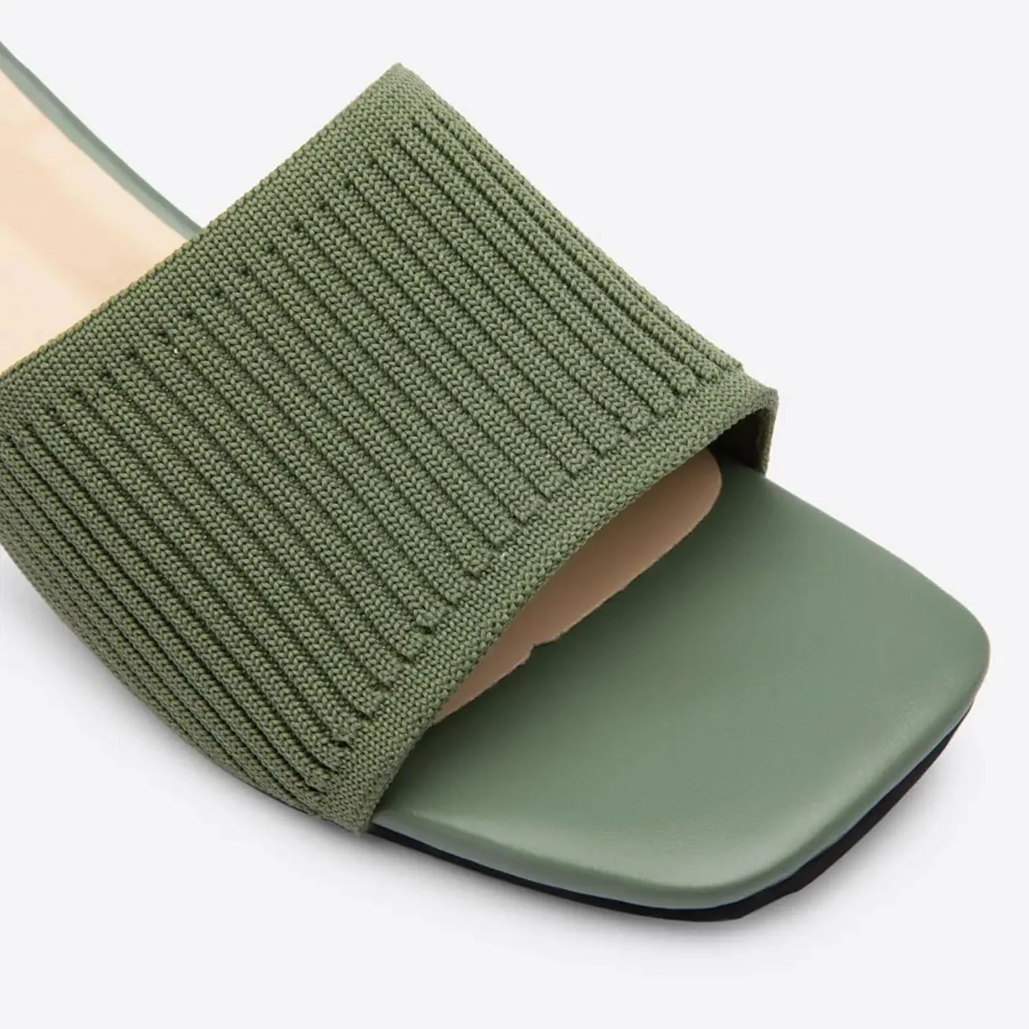 Mousse FIT Women's Breathable Chunky Square Toe Mule Sandals