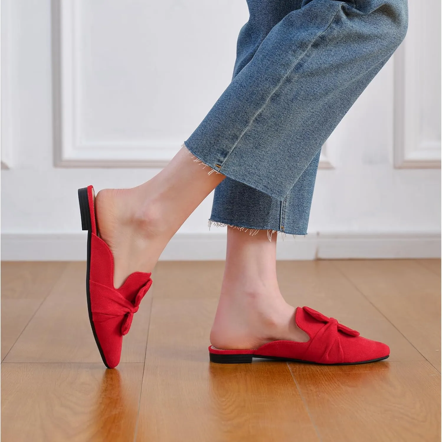 MUSSHOE Women Mules: Pointed Toe Flats - Comfortable Slip on Work Loafers for Professional Woman Aged 25-40 Casual Classic Dressy 2025