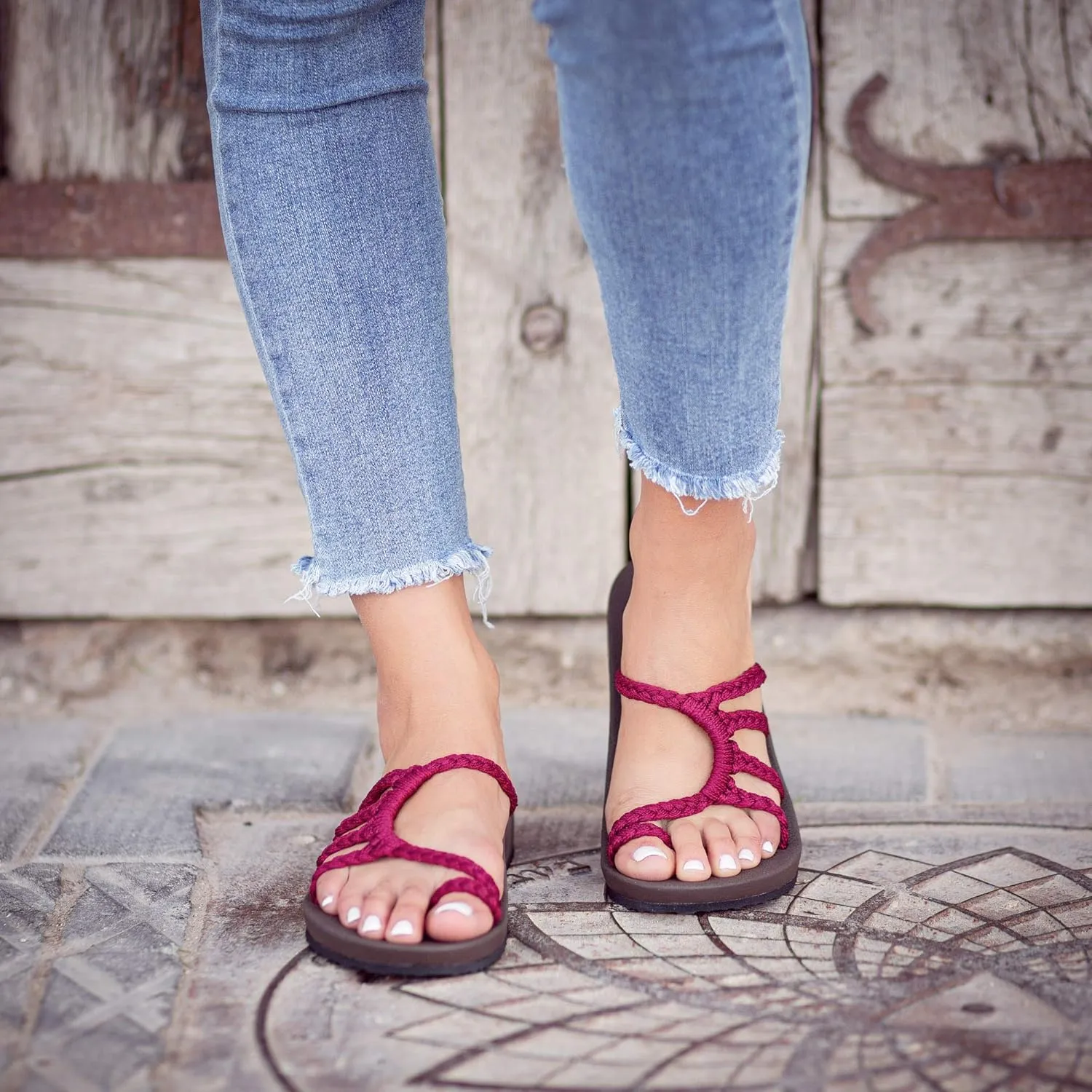 Plaka Relief Flip Flops for Women with Arch Support | Comfy Sandals for Women | Perfect for the Beach, Long Walks or Poolside