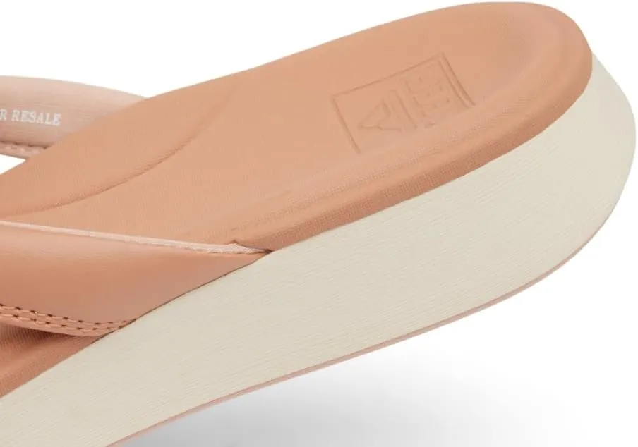 REEF Women's Cushion Cloud Flip-Flop