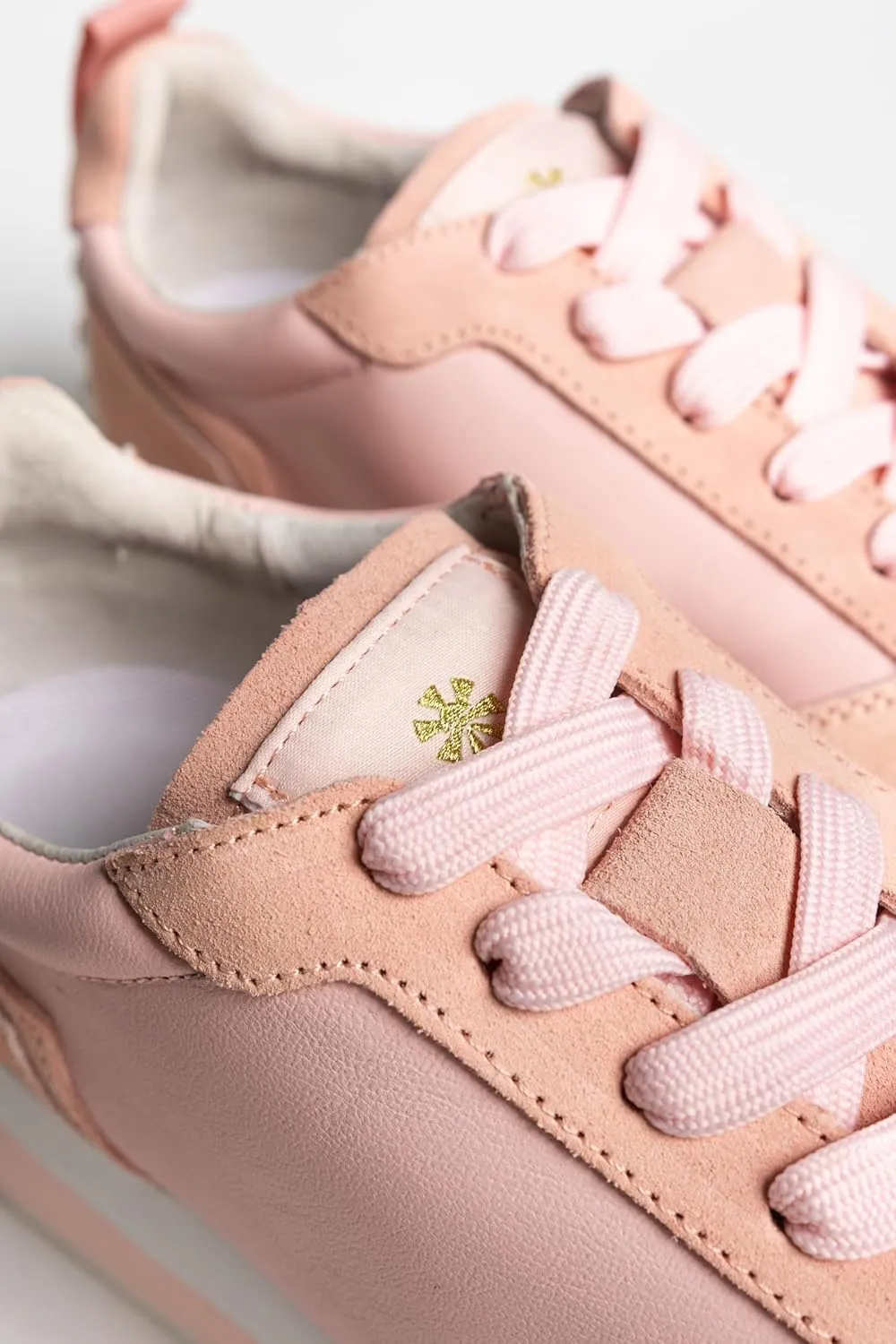 Smoove Trainer Women's Sneakers - Lightweight Luxe Suede Casual Shoes for Street Style and Everyday Comfort