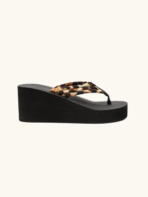Tong Platform Leopard