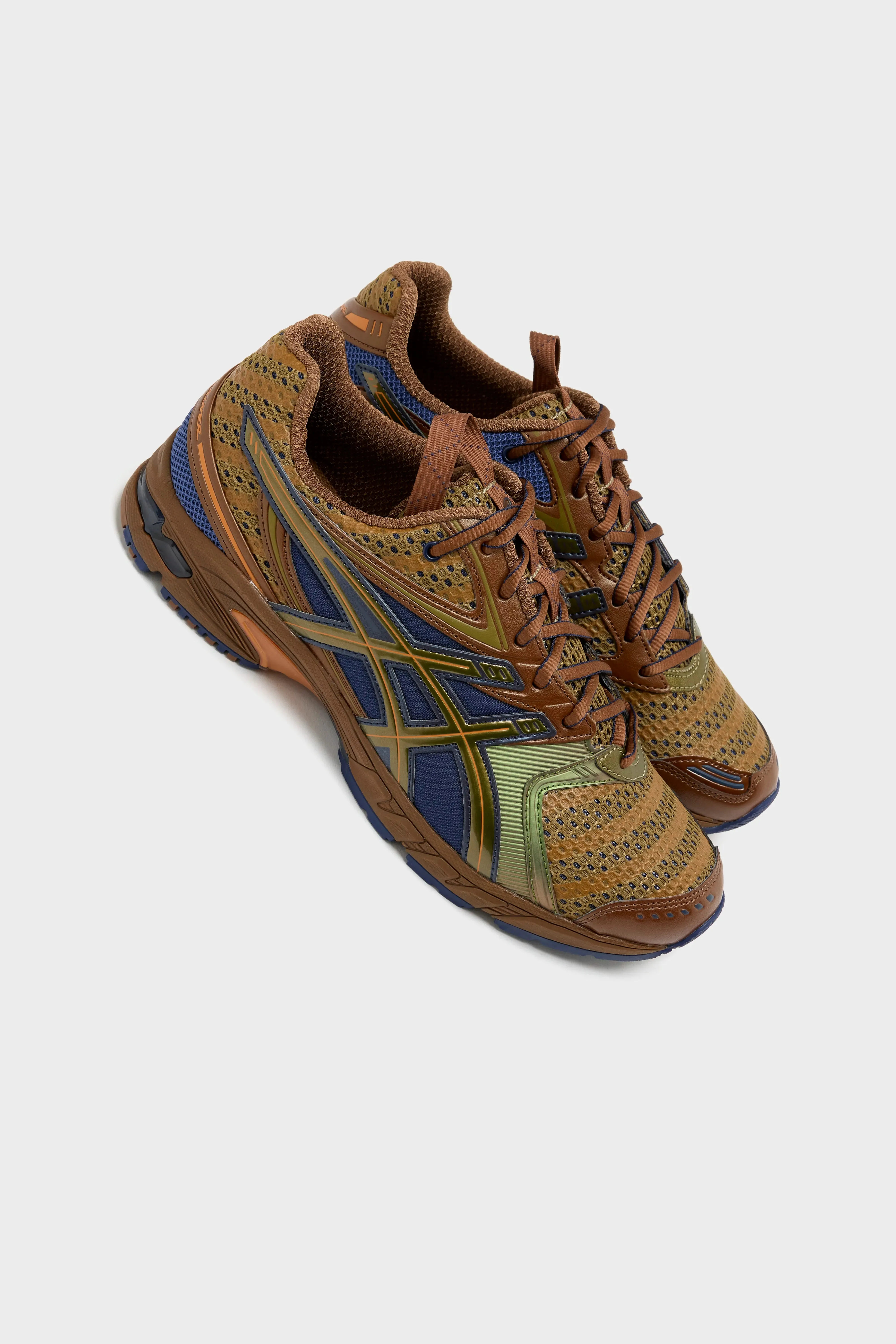 UB9-S Gel-DS Trainer 14 for Men (251 / M / BROWN)