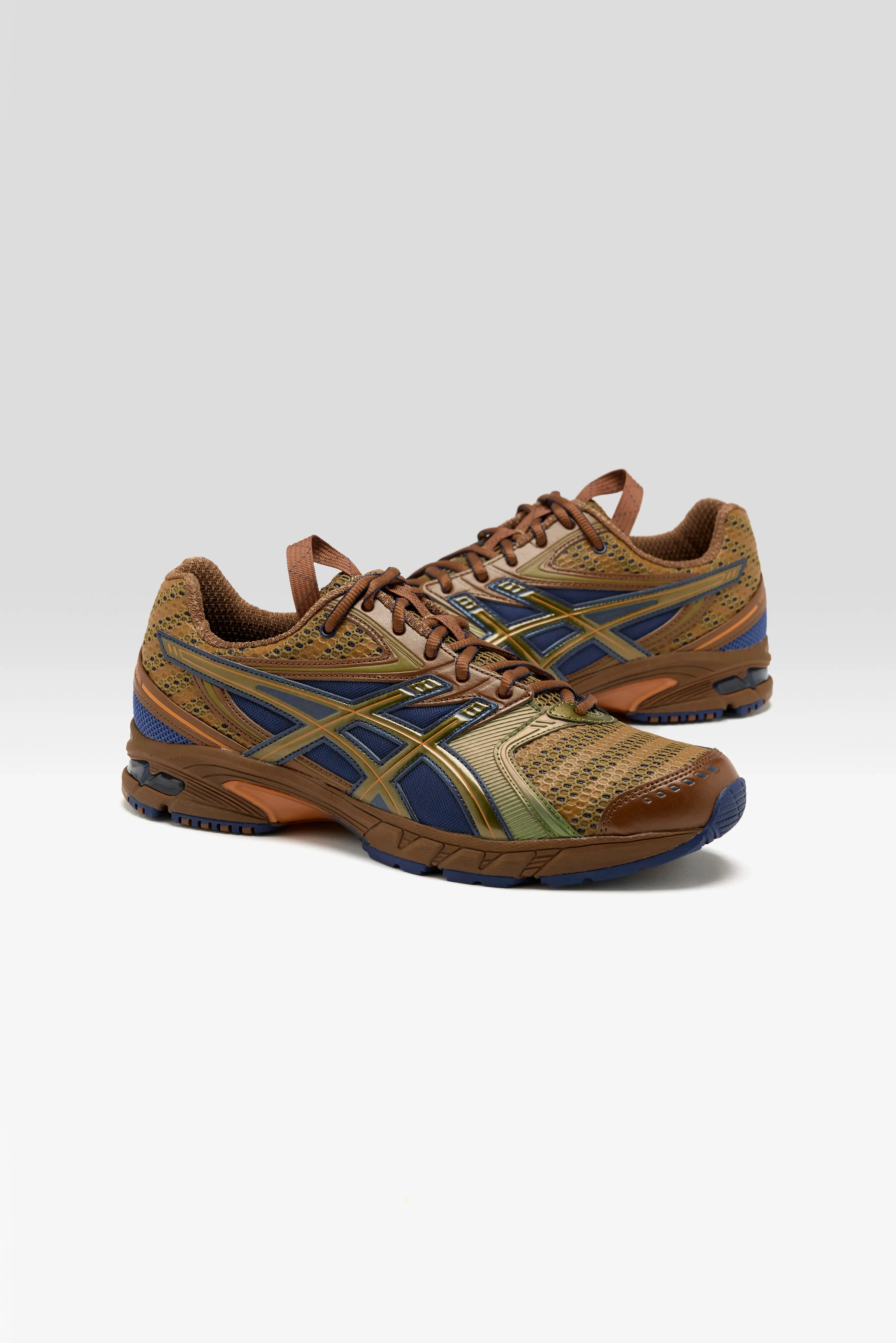 UB9-S Gel-DS Trainer 14 for Men (251 / M / BROWN)
