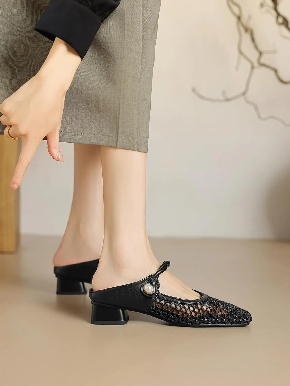 Women's Mesh Mule Flats Low Block Heel Comfortable Breathable Slip-On Shoes Casual Stylish Unique Pearl Mules