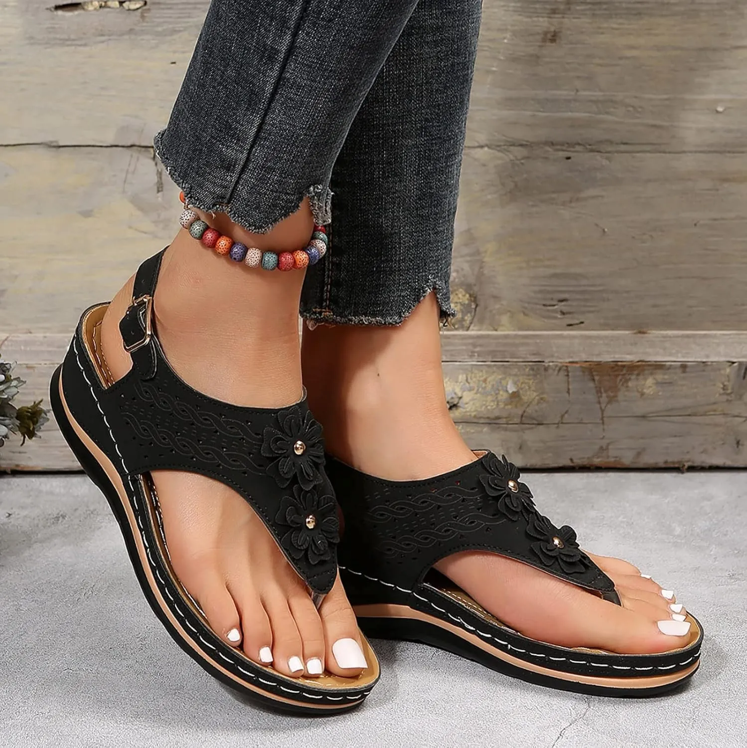ZSpzx Women Wedge Sandals 2025,Fashion Cut-Out Cute Flower Walking Footwear Breathable Non-Slip Casual Shoe Comfortable Ladies Dress Peep Toe Slides Outdoor Slip-On Slippers Arch Support Ankle Strap